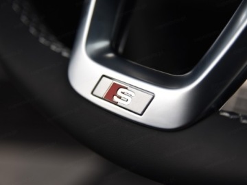 Audi Q7 III (G8) 2026 3.0 60 TFSI e quattro S Line (490 KM) Hak holowniczy, zdjęcie 7