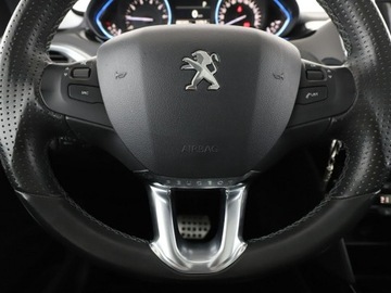 Peugeot 2008 I SUV Facelifting 1.2 PureTech 110KM 2017 Peugeot 2008 1.2 Automat Crossway Panorama Navi, zdjęcie 20