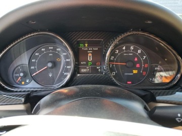 Maserati GranTurismo 2013 Maserati GranTurismo S 2013 4.7l 4.7 Benzyna 454KM, zdjęcie 9