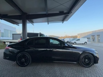 Mercedes Klasa E W214 Sedan 2.0 200 204KM 2025 E Klasa 200 4-Matic AMG 2.0 (204KM) 2025, zdjęcie 1