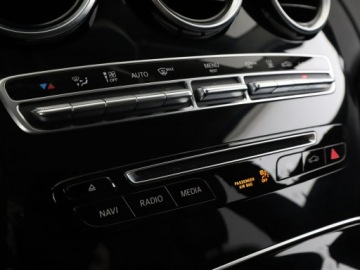 Mercedes Klasa C W205 Kombi 200 184KM 2017 Mercedes C 200 automat full LED półskóra grzane, zdjęcie 26