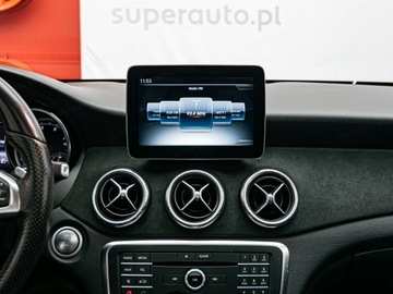 Mercedes CLA C117 Shooting Brake Facelifting 2.0 220 184KM 2017 MERCEDES-BENZ CLA 220 4-Matic Combi 2.0 184KM 2017, zdjęcie 17