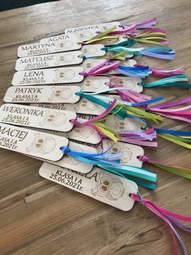 Деревянная закладка в подарок к Женскому дню 8 марта школе, группе детского сада