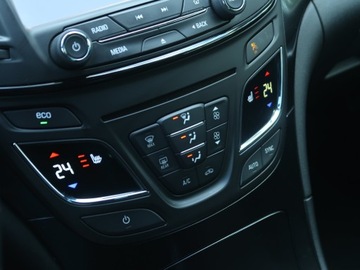 Opel Insignia I Country Tourer 2.0 CDTI Ecotec 170KM 2015 Opel Insignia 2.0 CDTI, Salon Polska, Serwis ASO, zdjęcie 14