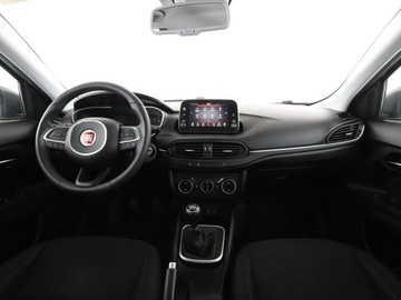 Fiat Tipo II Hatchback 1.4 T-Jet LPG 120KM 2018 Fiat Tipo Lounge grzane fotele niski przebieg, zdjęcie 14