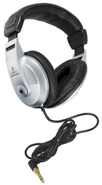 Цифровое пианино Yamaha P225 BK BIG SET L200 подставка + педальная полоса