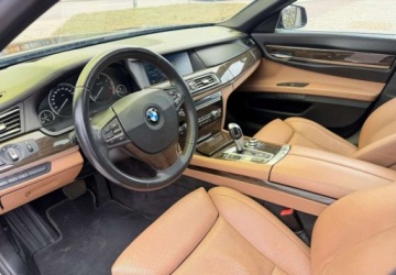 BMW Seria 7 F01 Sedan 730d 245KM 2008 BMW Seria 7 BMW Seria 7 730d 3.0 Diesel 245KM, zdjęcie 2