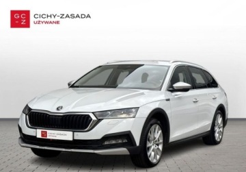 Skoda Octavia IV Kombi 2.0 TDI SCR 200KM 2022 Skoda Octavia 2.0TDI 200KM 4x4 Scout Matrix Hak ACC Ambiente Head-Up El.Fo