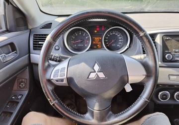 Mitsubishi Lancer IX Sportback 1.6 MIVEC 117KM 2014 Mitsubishi Lancer 122014r, Salonowy. 1.6Benzyna. Uszkodzony lewy tyl. Jezd, zdjęcie 10