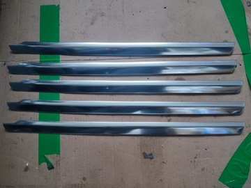 Listwa szyby prawy tył chrom A2536700222 W253 GLC Mercedes