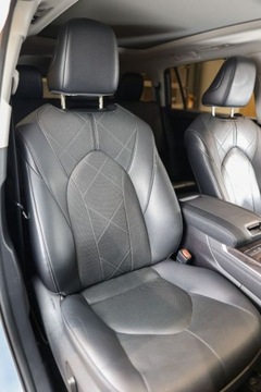 Toyota Highlander III 2.5 248KM 2021 Toyota Highlander 2.5 Hybrid Executive Skyview JBL HAK FV23 2.5 Hybryda, zdjęcie 12