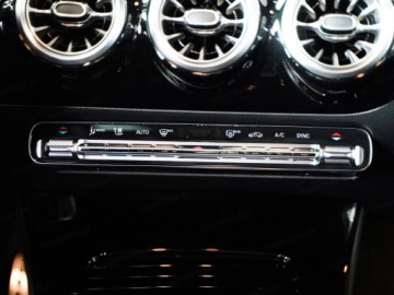 Mercedes Klasa A W177/V177 Hatchback AMG Facelifting 2.0 A35 306KM 2026 35 4M Pakiet AMG Premium + Pakiet Zimowy + AMG Night + Kamera 360, zdjęcie 11