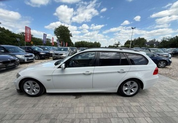 BMW Seria 3 E90-91-92-93 Coupe E92 320i 170KM 2008 BMW Seria 3 BMW Seria 3 320i 2.0 Benzyna 170KM, zdjęcie 2