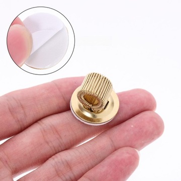 МЕТАЛЛИЧЕСКИЙ ДЕРЖАТЕЛЬ ДЛЯ КАРАНДАШЕЙ ДЛЯ КОМПАКТНОЙ РУЧКИ