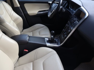 Volvo XC60 I SUV 2.0 D3 136KM 2013 Volvo XC60 D3, Skóra, Navi, Xenon, Klima, zdjęcie 8