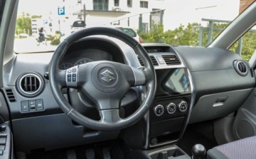 Suzuki SX4 I Hatchback 1.6 i 16V VVT 107KM 2007 Suzuki SX4 1,6 Bezwypadkowy 156 tys. km 1.6 Benzyna 107KM, zdjęcie 8