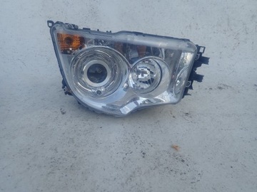 MERCEDES ANTOS MP4 LAMPA PRAWA PRZÓD XENON