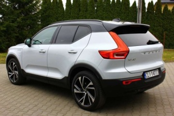 Volvo XC40 2020 Volvo XC 40 T5 PLUG IN HYBRID 262KM R-DESIGN Bezwypadkowy 100 Serwis FV23, zdjęcie 18
