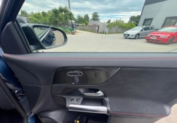 Mercedes GLA II Off-roader 2.0 180d 116KM 2023 Mercedes-Benz GLA Kamera Nawigacja Automatydczna skrzynia 2.0 Diesel 116KM, zdjęcie 17
