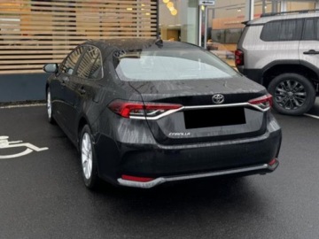 Toyota Corolla XII Sedan Facelifting 1.8 Hybrid 140KM 2025 Od ręki - Comfort 1.8 Hybrid 140KM | Podgrzewane fotele!, zdjęcie 1