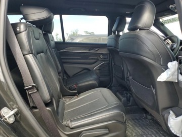 Jeep Grand Cherokee V 2023 Jeep Grand Cherokee L Overland 2023 3.6l 3.6 Benzyna 293KM, zdjęcie 11