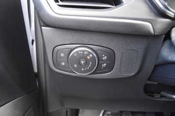 Ford Focus IV Kombi Facelifting 1.0 EcoBoost 125KM 2023 Ford Focus SalonPL 1.0 125KM Combi Titanium Climatronic Tempomat LED VAT23, zdjęcie 24