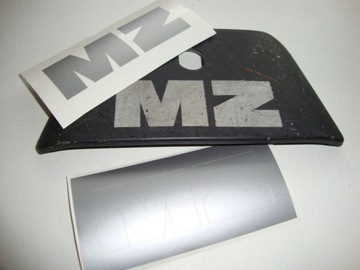 НАКЛЕЙКА НА КРЫШКУ ПЕРЧАТОЧНОГО ЯЩИКА MZ TS 250 MZ ШАБЛОН