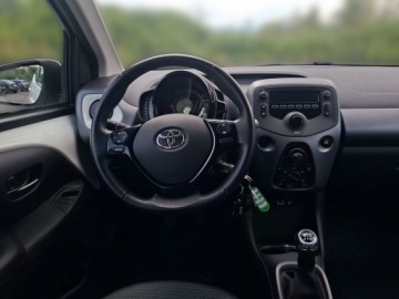 Toyota Aygo II Hatchback 3d Facelifting 1.0 VVT-i 72KM 2020 Toyota Aygo 1.0 VVT-i X-play II (2014-) 1.0 VVT-i, zdjęcie 14
