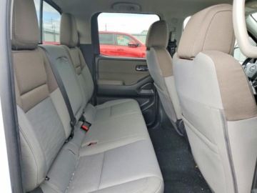 Nissan 2022 Nissan Frontier SV 2022 3.8 Benzyna 310KM, zdjęcie 10