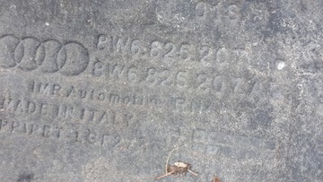 A5 8W КРЫШКА ШАССИ ПРАВАЯ ПЕРЕДНЯЯ ПРАВАЯ