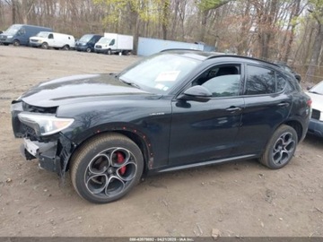 Alfa Romeo Stelvio SUV Facelifting 2.0 Turbo 280KM 2023 Alfa Romeo Stelvio Veloce 2023 2.0l 2.0 Benzyna 280KM, zdjęcie 2