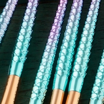 ZESTAW PROFESJONALNYCH PĘDZLI DO MAKIJAŻU SYRENKA UNICORN 11 SZT.