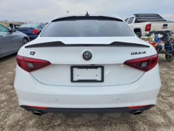 Alfa Romeo Giulia II Sedan 2.0 TBi 280KM 2018 Alfa Romeo Giulia 2018 ALFA ROMEO GIULIA Q4 2.0 Benzyna 280KM, zdjęcie 5