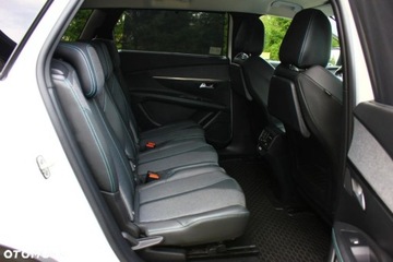 Peugeot 5008 II Crossover Facelifting 1.5 BlueHDi 130KM 2021 Peugeot 5008 Peugeot 5008 1.5 BlueHDI Allure SampS 1.5 Diesel 130KM, zdjęcie 33