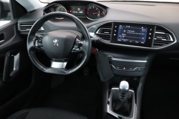 Peugeot 308 II SW Facelifting 1.5 BlueHDI 130KM 2019 Peugeot 308 1.5 BlueHDi, Salon Polska, zdjęcie 6