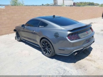 Ford Mustang VI Mach 1 5.0 Ti-VCT 460KM 2021 Ford Mustang GT Fastback 2021 5.0l 5.0 Benzyna 460KM, zdjęcie 3