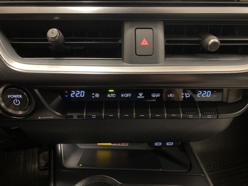 Lexus UX Crossover Facelifting 2.0 250h 184KM 2023 Lexus UX 250h GPF F Sport Design 2WD Lexus UX 250h, zdjęcie 18