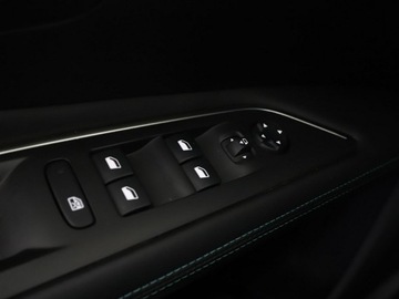 Peugeot 3008 II Crossover 1.2 PureTech 130KM 2018 Peugeot 3008 Crossway alcantara virtual navi, zdjęcie 39