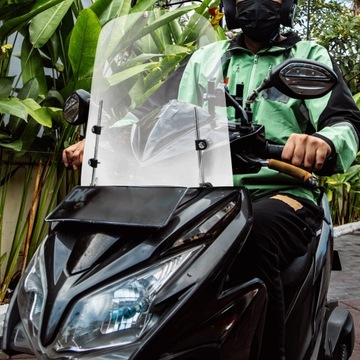 ОКНО ЭЛЕКТРОМОБИЛЯ