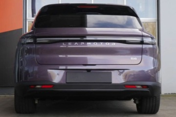 Leapmotor 2026 B10 Design Hybrid EV 18,8 kWh 218KM, zdjęcie 4
