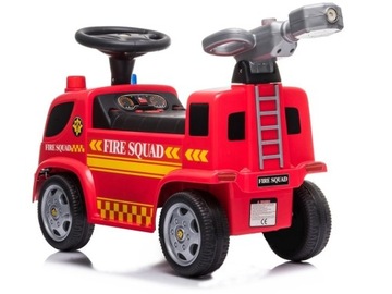 Поездка на автомобиле по пожарной части. Пушка, мыльные пузыри, звуки петухов.