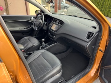 Hyundai i20 I Hatchback 5d Facelifting 1.2 DOHC 85KM 2015 Hyundai i20 1.2 Benzyna Pierwszy Wlasciciel Bogata Wersja 1.2 Benzyna, zdjęcie 14