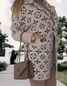 ПАЛЬТО Лацканы из альпаки с узором LV Лацканы цвета экрю