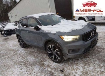 Volvo XC40 2021 Volvo XC 40 T5 R-Design 2021 2.0 Benzyna 248KM