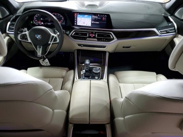 BMW X5 G05 2021 BMW X5 M50i 2021 4.4l 4.4 Benzyna 523KM, zdjęcie 8