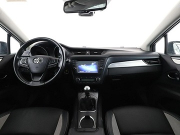 Toyota Avensis III Wagon Facelifting 2015 2.0 D-4D 143KM 2015 Toyota Avensis Executive skóra panorama navi, zdjęcie 14