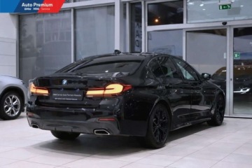 BMW Seria 5 G30-G31 Limuzyna Facelifting 2.0 520d 190KM 2021 BMW Seria 5 520d xDriveFV23Adaptacyjne Reflektory LEDService Inclusive, zdjęcie 19