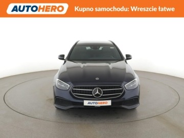 Mercedes Klasa E W213 Kombi Plug-in Facelifting 2.0 E300de 306KM 2022 Mercedes E 300 PHEV full LED półskóra virtuale, zdjęcie 10