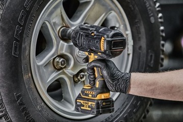 УДАРНЫЙ КЛЮЧ DEWALT 1/2 дюйма 1355 Нм 18 В DCF900P2T