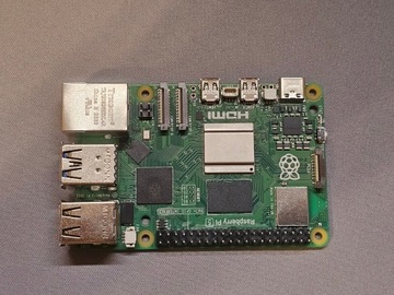 Микрокомпьютер Raspberry Pi 5 4 ГБ + SD-карта 128 ГБ